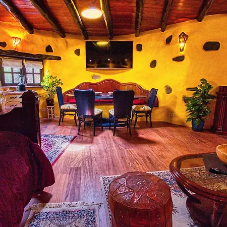 Lava - Sauna, Beheizter Pool, Traumhafter Meerblick, Billiard, Tischtennis Appartement *