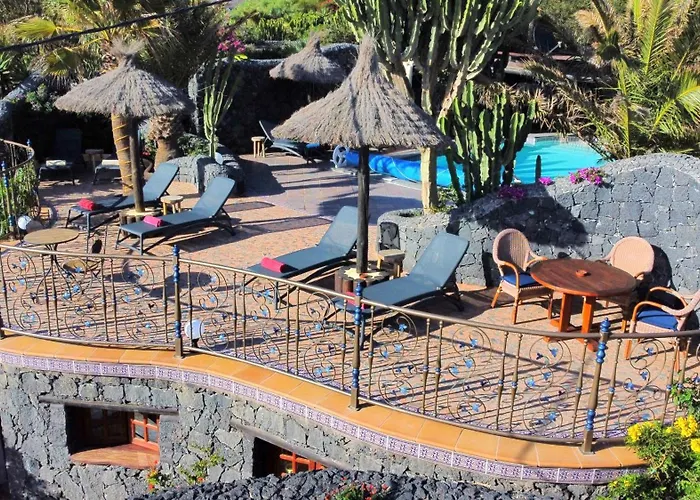 Lava - Sauna, Beheizter Pool, Traumhafter Meerblick, Billiard, Tischtennis Appartement *